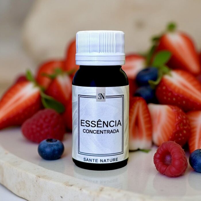 Doçura intensa para ambientes cheios de energia. A Essência de Frutas Vermelhas é uma explosão aromática que combina o perfume suculento de frutas como morango, framboesa, amora e cereja. Seu aroma é doce, envolvente e levemente ácido, ideal para criar uma atmosfera alegre, sensual e acolhedora. Uma fragrância que desperta os sentidos e transforma qualquer espaço em um convite ao prazer olfativo.